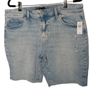 GAP Denim 9" Bermuda Short Distressed Shorts Medium Wash Blue 16/33 NWT